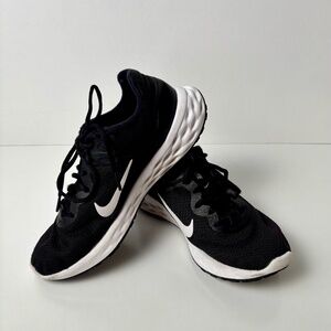 Nike Revolution 6 Next Nature Women’s Road Running Shoes – Size 7.5